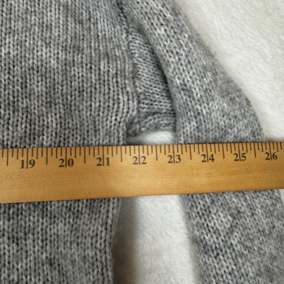 Nanette Lepore Sweater Womens Size Medium Grey Knit Turtleneck Cozy Yak - Picture 5 of 7